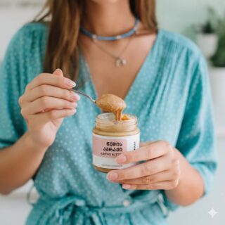 ნამუს ნუშის კარაქი დამზადებულია კახური ნუშით, დამატებული აქვს მწიკვი დარიჩინი და ჰიმალაის მარილი.
✨ მდიდარია სასარგებლო ცხიმებითა და ცილებით
✨ გეხმარებათ ენერგიის შენარჩუნებაში მთელი დღის განმავლობაში
✨ იდეალურია ტოსტზე, ფაფაში, სმუზიში ან უბრალოდ პირდაპირ კოვზით 🥄
ყოველდღიური პატარა რიტუალი მათთვის, ვინც ზრუნავს საკუთარ კვებაზე 🌿

📍 შეიძინეთ აგრო სახლში, ბეღელში ან წერტის მაღაზიებში
🛒 ასევე გამოიწერეთ ონლაინ:
• namu.ge
• chemimaragi.ge
• market.extra.ge

#namu #ნუშისკარაქი #ჯანსაღიკვება #სასარგებლოცხიმები #cleanfood